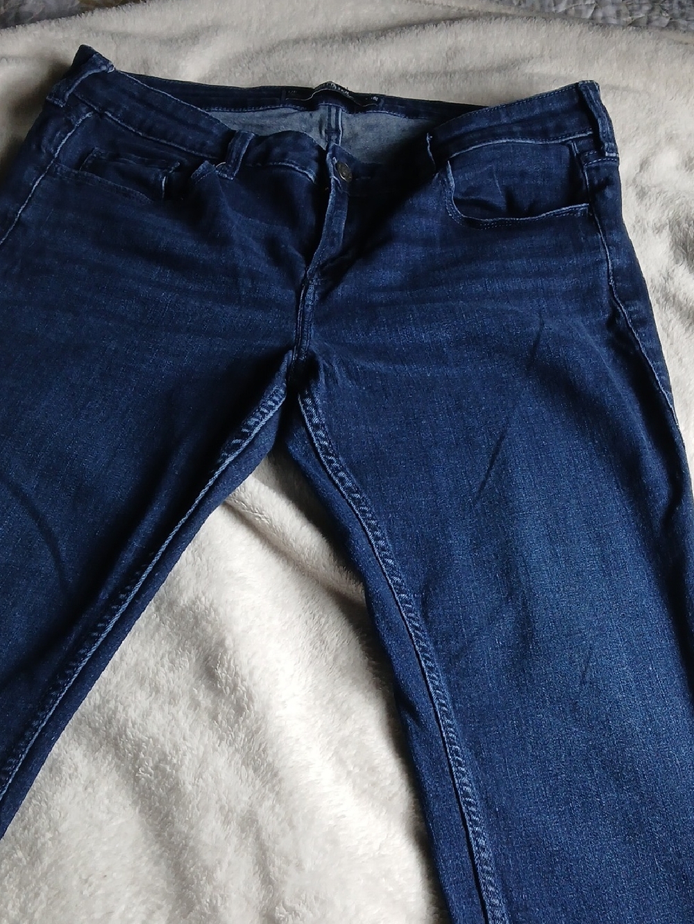 Hollister Deep Blue Women's Skinny Jeans
